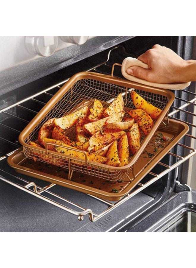 صينية تحميص كوبر جذابة بصريًا وتؤدي وظيفتها على أكمل وجه. مصنوعة من النحاس الفاخر والأنيق، توزع الحرارة بشكل مثالي. يمكنك تحميص وخبز أشهى المعجنات والبسكويت دون أن تلتصق. تتطلب كمية قليلة من الزيت، مما ينتج عنه طعام أخف وأنظف. تصميمها المميز وجودتها العالية يضمنان بقاءها إضافة رائعة لمطبخك لسنوات طويلة. آمنة للاستخدام في الفرن ومقاومة للحرارة، إنها قطعة فاخرة وعملية في آن واحد. متوفرة بالمقاس 1 - Image 5